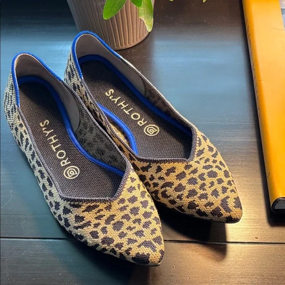 Rothy's Black and Tan Leopard Flats pointy toe - Picture 1 of 7